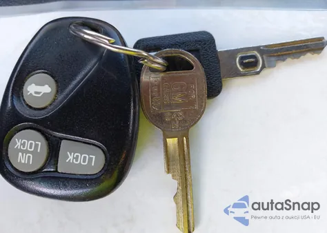 2001 Pontiac Firebird из США, поврежденный, VIN 2G2FS32K512111796